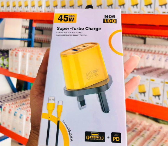 Samsung 45W USB-Micro USB Super Fast Charging with USB to Micro USB Cable